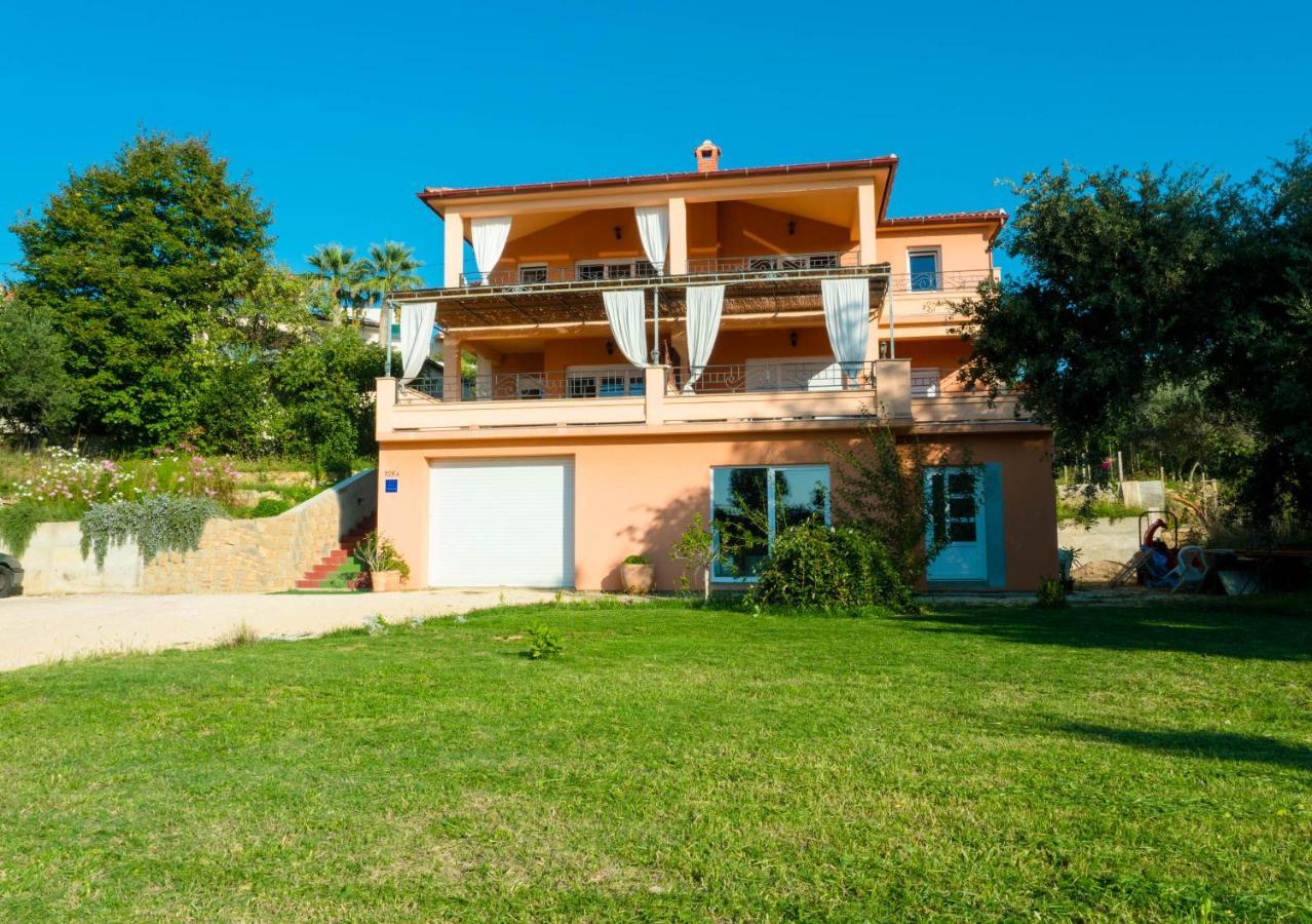 Apartments Villa Kristina Supetarska Draga Exterior photo